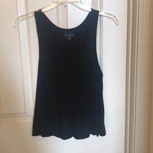 Black crop tank